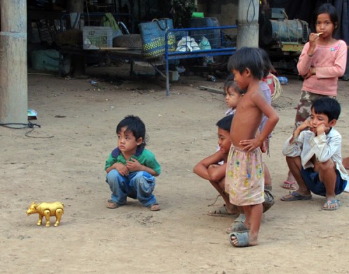 Kids - Mekong River, Kampong Cham, Cambodia