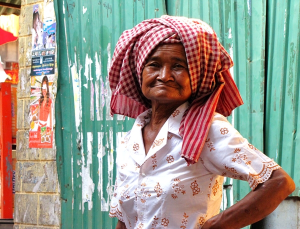 Old woman - Kampong Cham, Cambodia