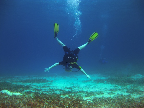 Scuba Diving Roatan